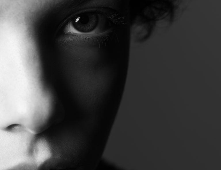 Portrait studio Metz : REGARDS INTÉRIEURS, projet artistique